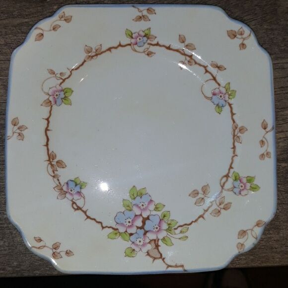 SAMPSON SMITH OLD ROYAL CHINA LONGTON PATTERN TEA/ SCONE PLATES - Picture 1 of 7